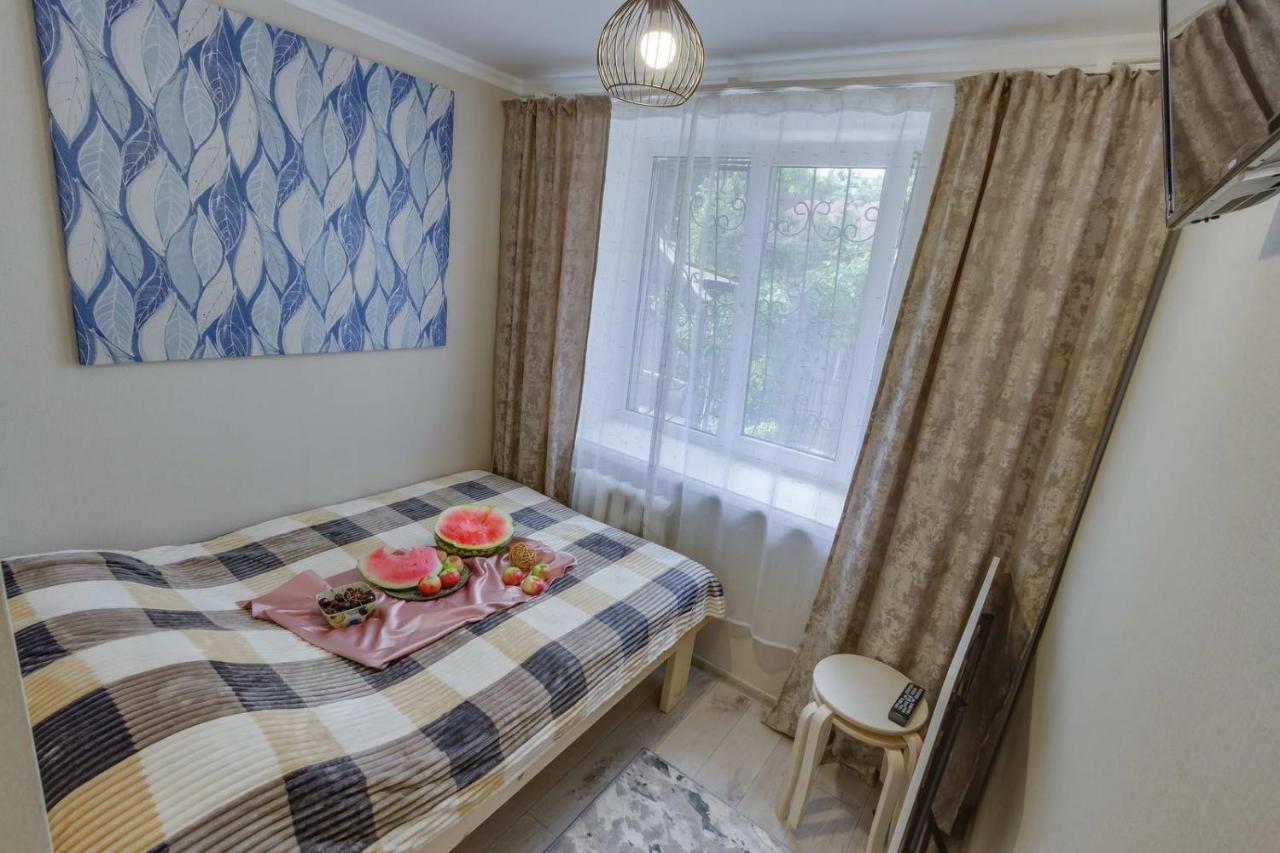 YourHouse на Розыбакиева Утепова Алматы Экстерьер фото